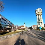 فندق Gosztonyi *