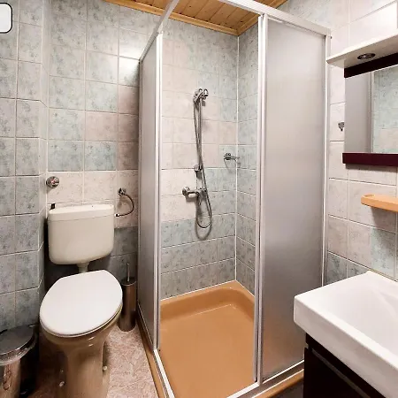Hotel Gosztonyi *