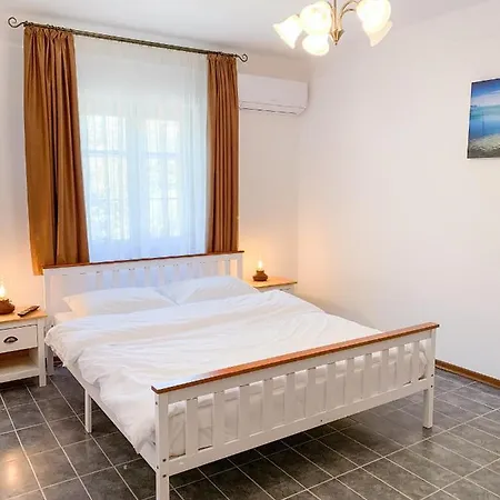 Gosztonyi Hotel *