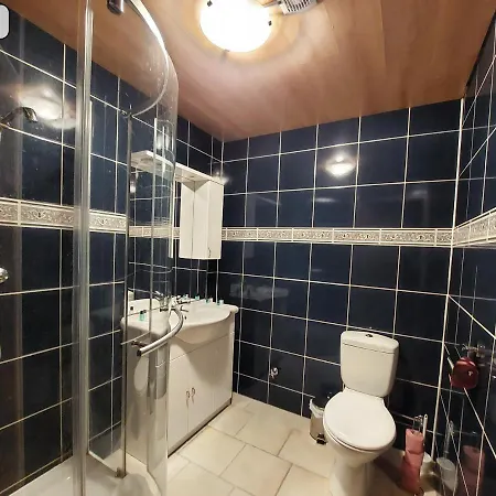 Hotel Gosztonyi *