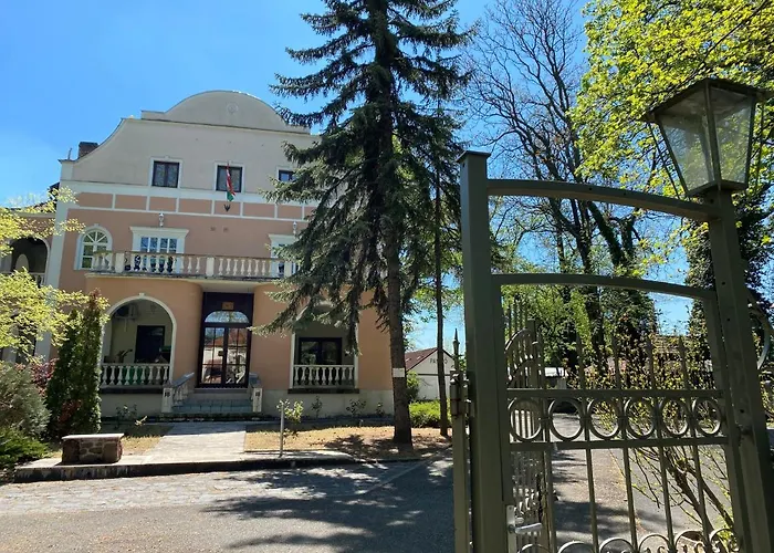 Gosztonyi ホテル シオーフォク