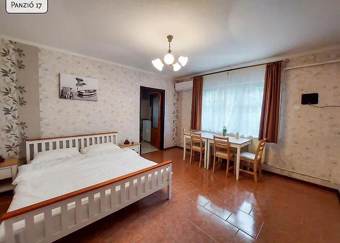 ホテル Gosztonyi *